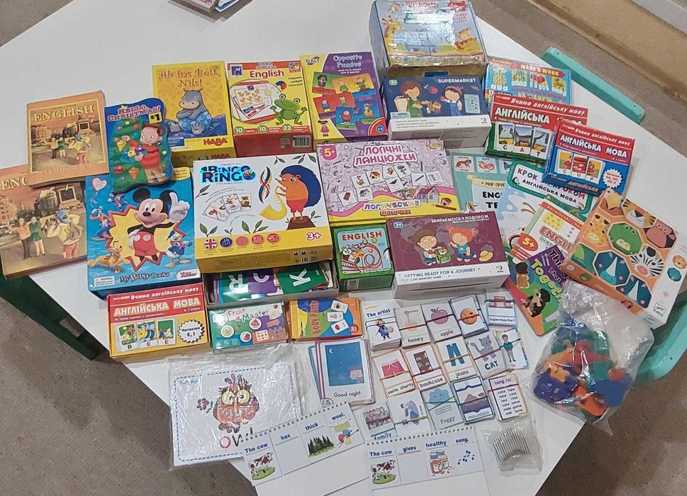 Повноцінний якісний набір для англійської. Матеріали для англійської