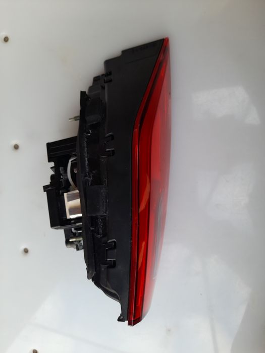 Стоп Audi A3 2014 року 8V5945094A