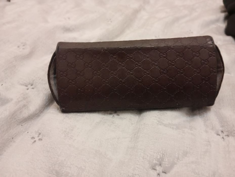 Caixa de óculos Gucci