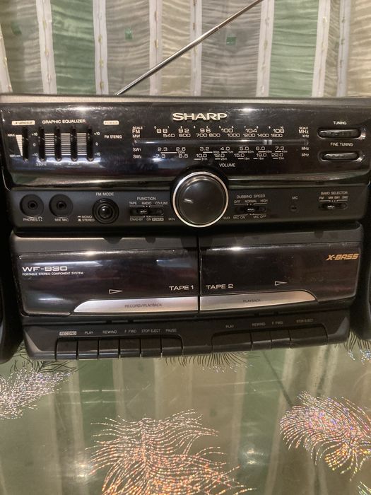 Кассетный магнитофон SHARP WF 930 Z