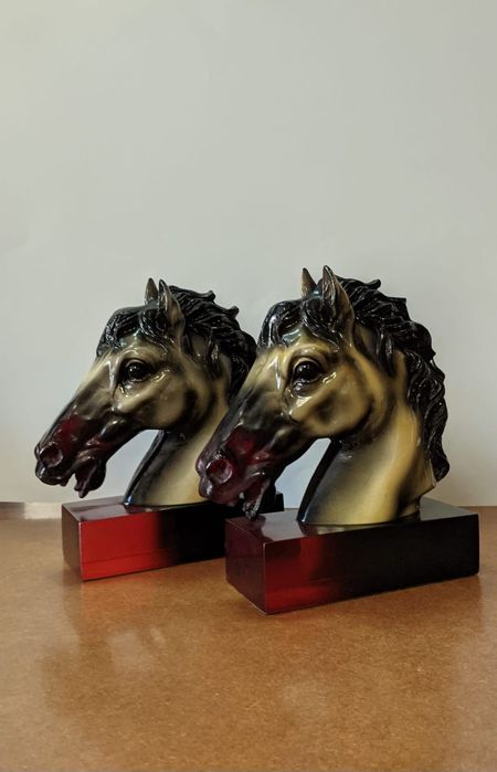 Ampara livros - cabeça de cavalo