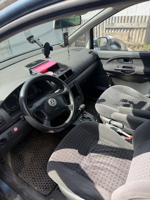 Volkswagen Sharan 1.9, 7місць