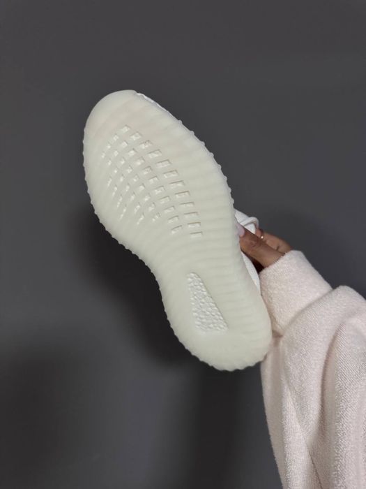 Розпродаж! Adidas Yeezy Boost 350 White білі кросівки 44 (28) адідас