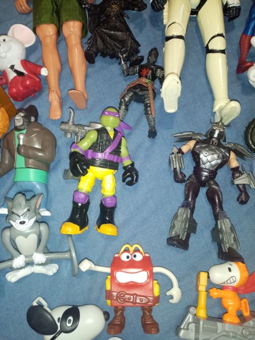 Игрушки различные