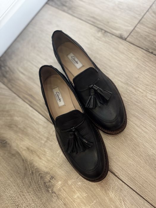 Шкіряні лофери Clarks