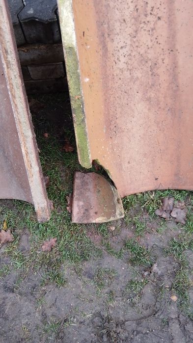 5 koryt kamionkowych - chlew kwietnik