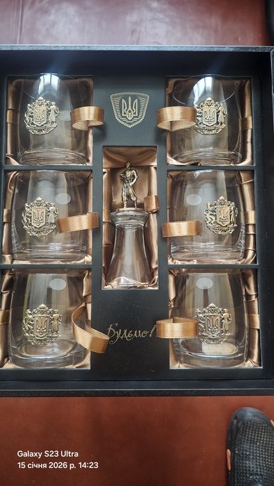 Подарунковий набір "Незламні"