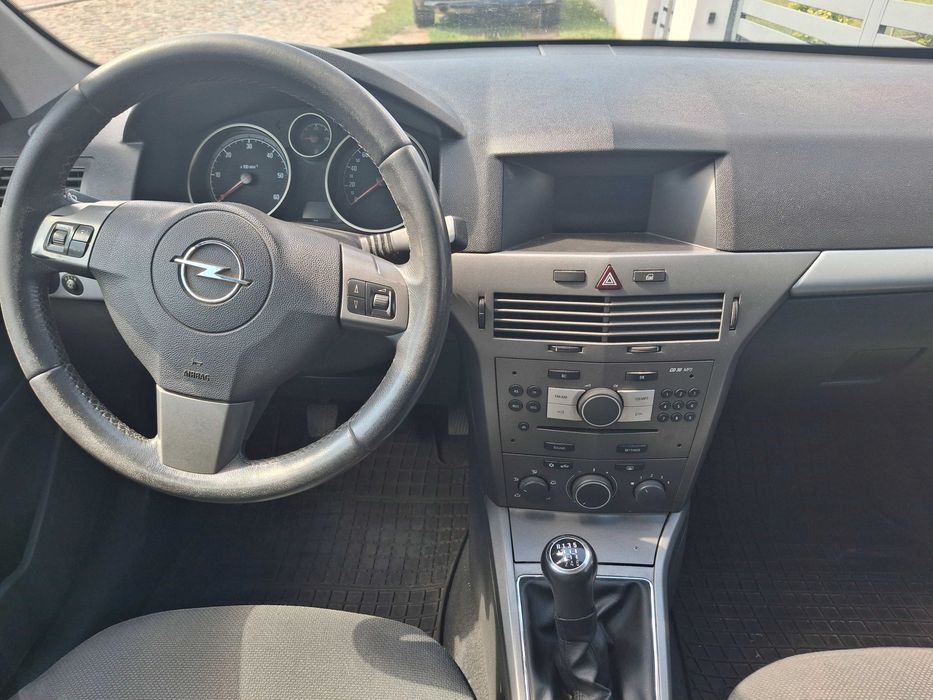 Opel Astra 1.9 diesel 100KM niski przebieg