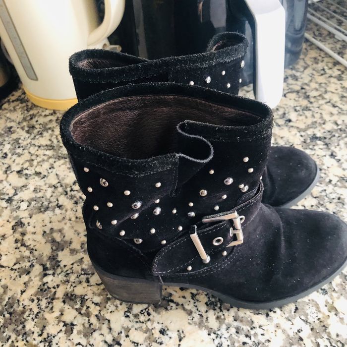 Botas de senhora em camurça tam 37