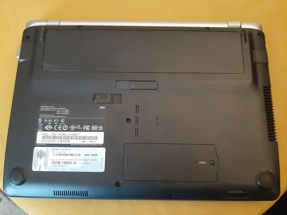 Computador portátil Samsung 300UA/305UA