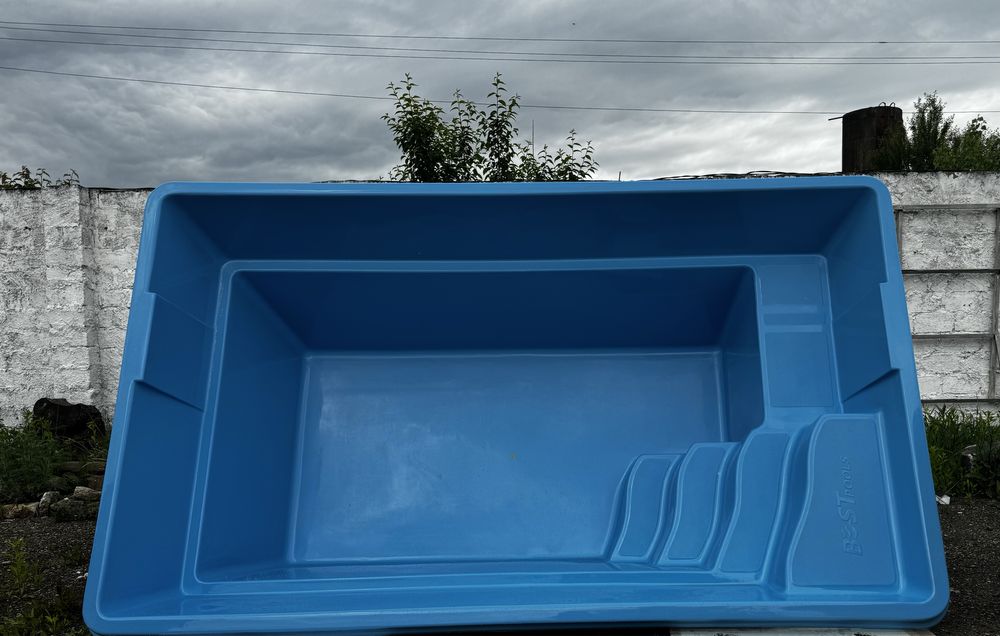 Продаж басейнів