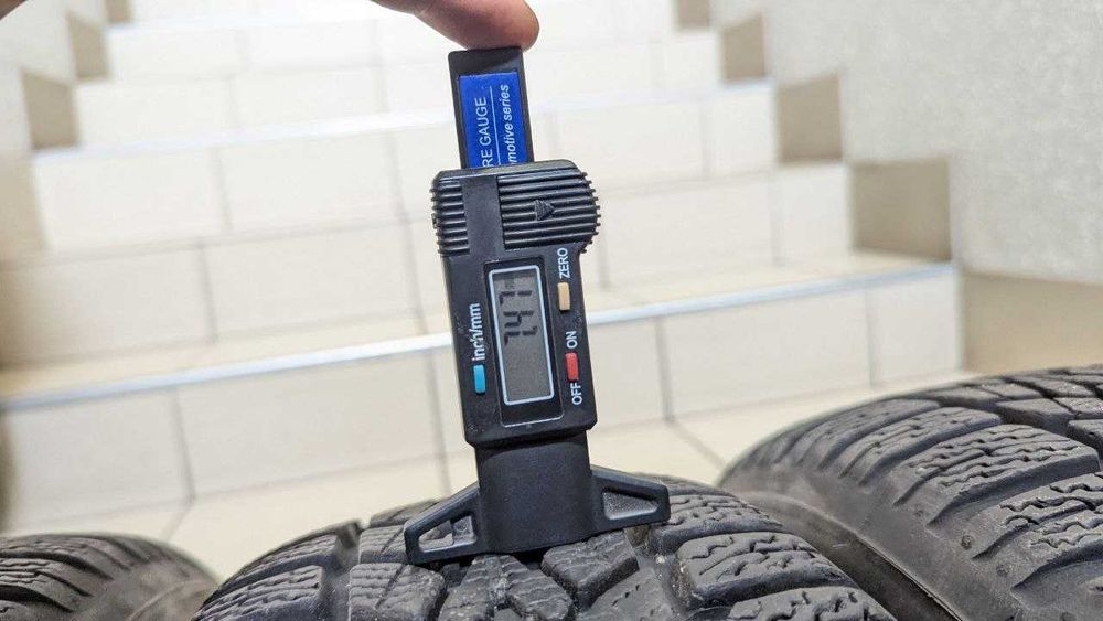 Шини 185/60 R15 88T Dunlop Winter Responce-2