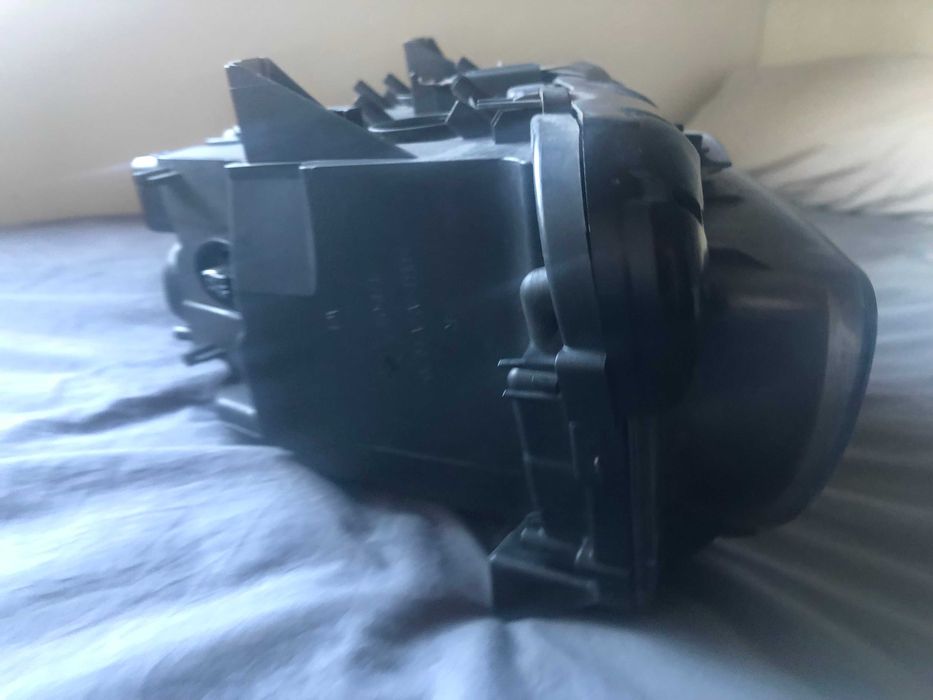Como Novo - Farol dianteiro direito carrinha BMW 520