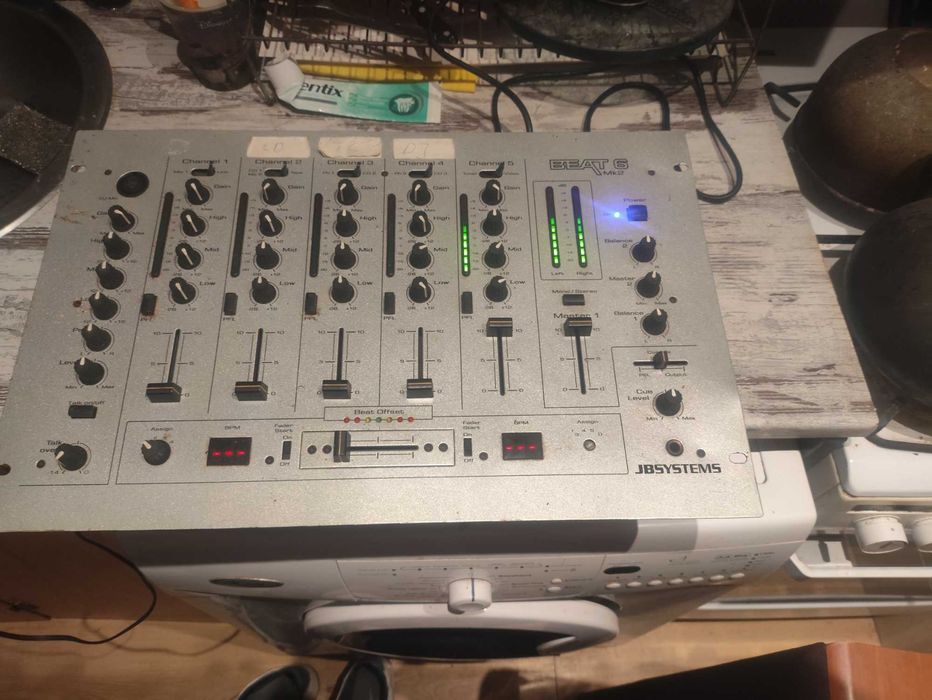 Sprzedam konsolę DJ  JBSYSTEMS BETA6