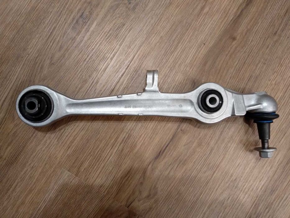 Braço de suspensão novo Meyle HD - VW / Audi