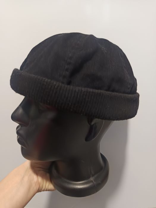 Чоловіча шапка-докер