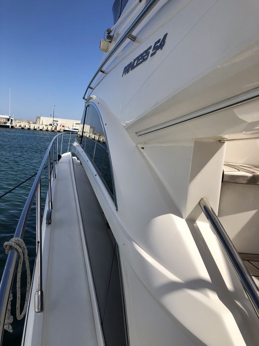 Яхта Princess 50
