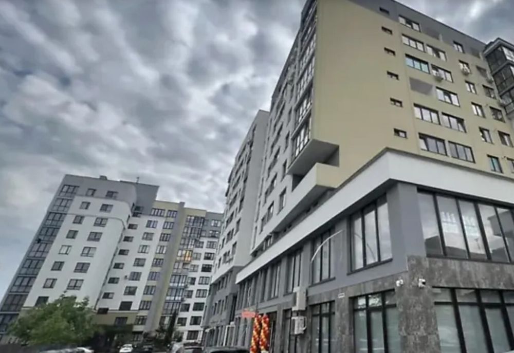 Продаж 2к квартири 92.5 кв. м на просп. Бандери Степана
