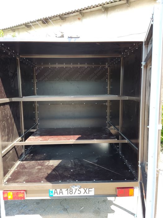 Причіп-фургон для агродронів.