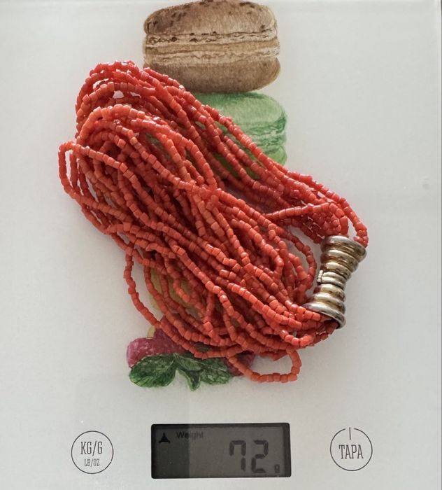 Натуральні коралові буси