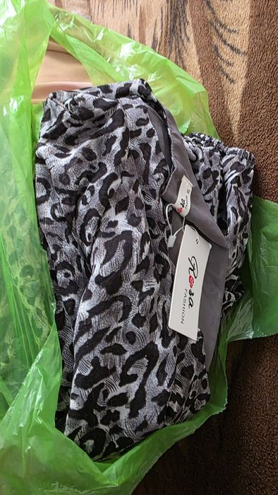 Zestaw sukienek i  spódnic X plus inne zestawy.L 24 sztuki