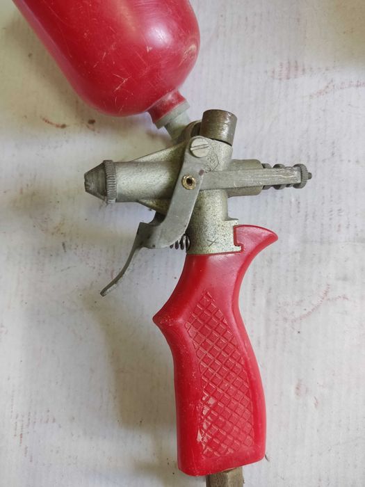 Краскопульт пневматичний компактний