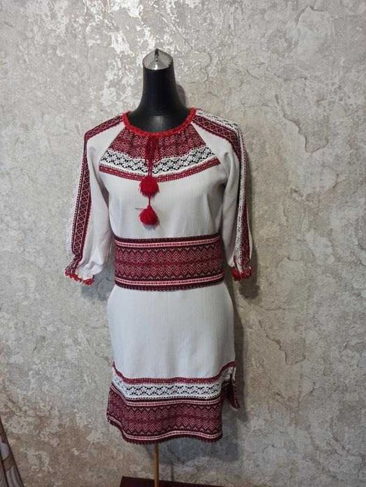 Вишиванка, жіноча вишита сукня плаття сорочка