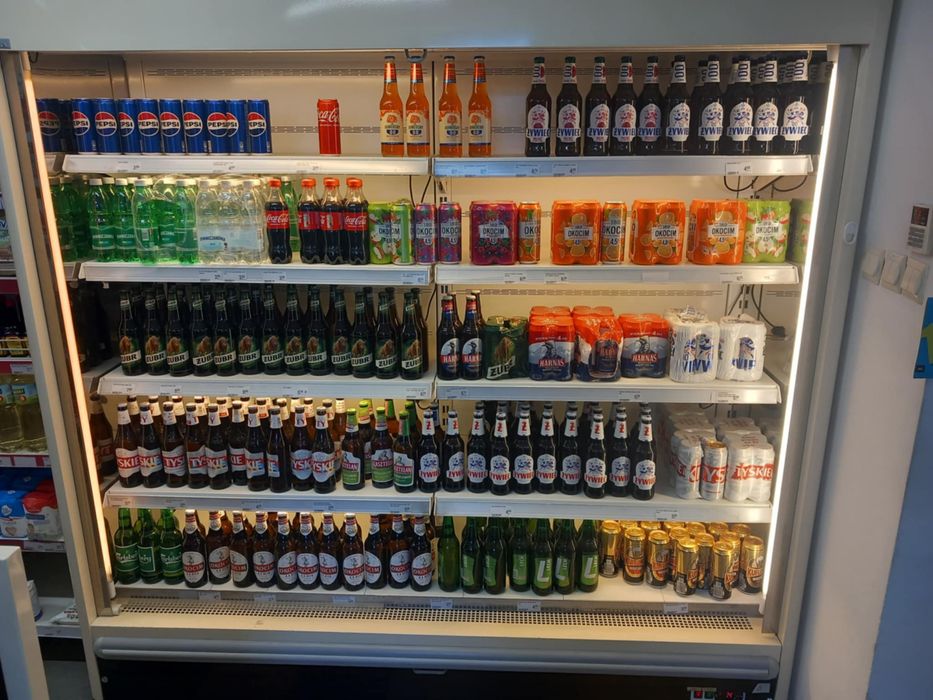 Wyposażenie  sklepu sprzedam -tanio