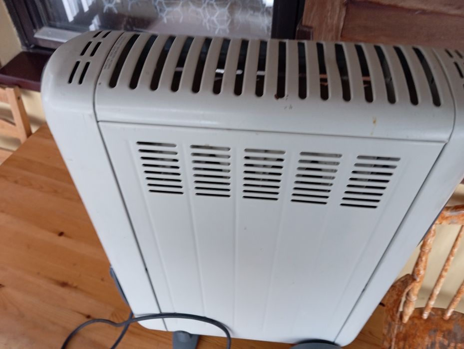 Grzejnik olejowy 220-240v