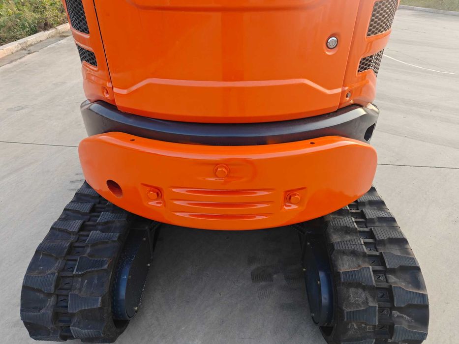 Mini Giratória LANDWARD XT30 3000KG Motor Yanmar