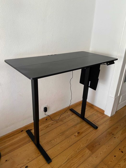 Estrutura de secretária elétrica ajustável em altura, ErGear Standing desk, com bolsa e ganchos