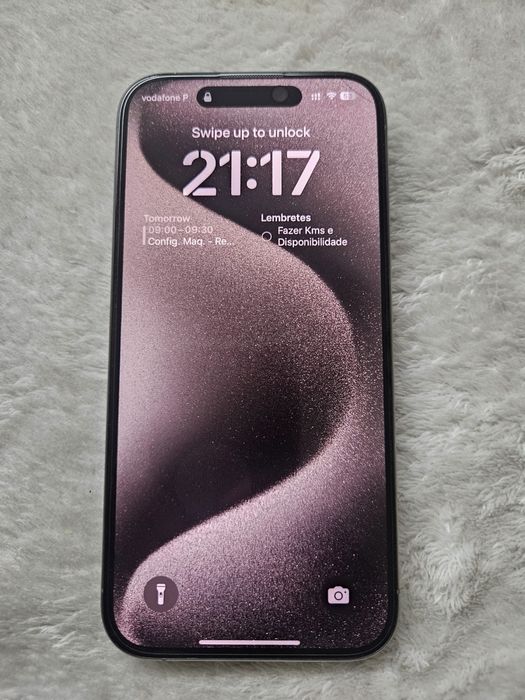 iPhone 15 Pro Natural Titanium – Like New!64550376690307120