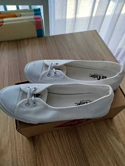 Tenisówki firmy Lee Cooper rozmiar 41