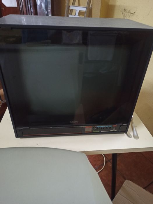 Televisores antigos  vários modelos