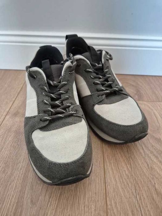 Sneakersy Tchibo zamsz khaki 39 nubuk beż