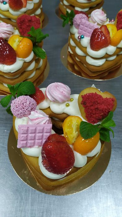 Торти на замовлення