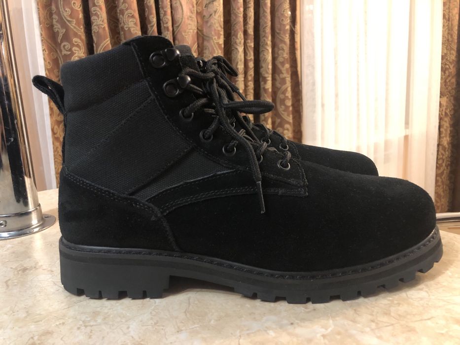 Черевики Reserved