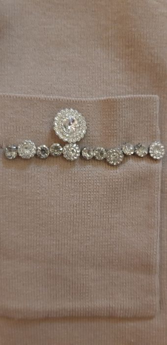 Продам святковий костюм р. М