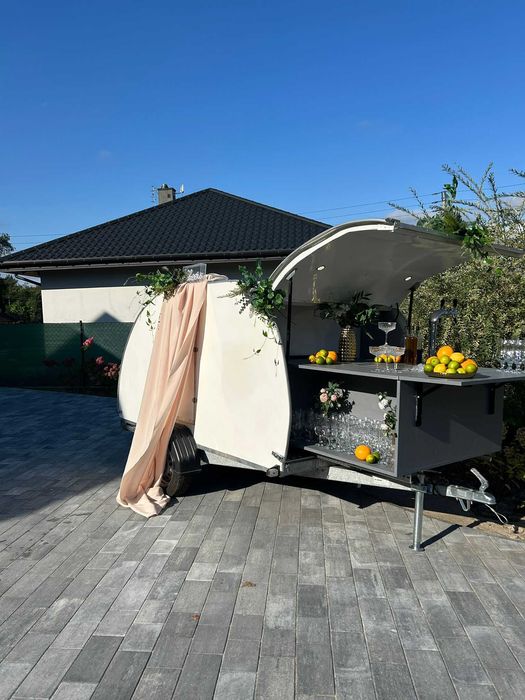 Prosecco Van Mobilny Bar Tear Drop