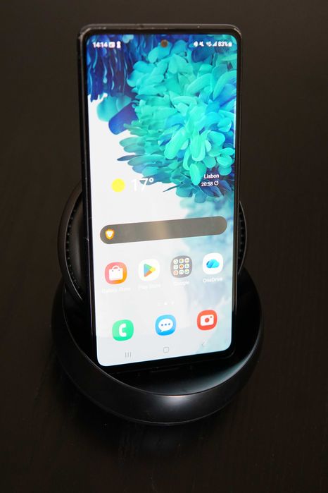 Samsung Galaxy S20 FE (snapdragon) + Samsung DeX Station