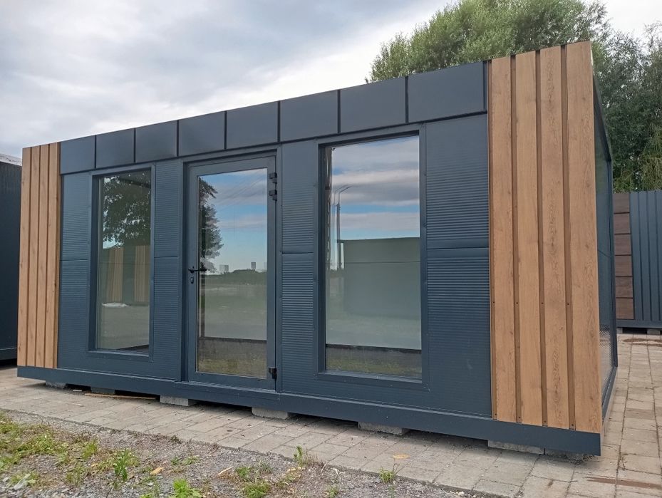 Dostępny od ręki pawilon handlowy, gastronomiczny, biurowy