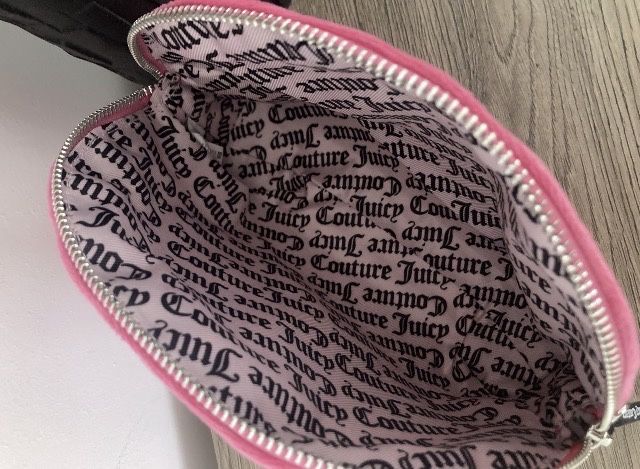 Nowa kosmetyczka Juicy Couture