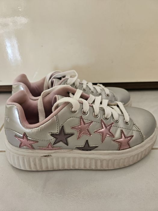 Sapatos Skechers para menina