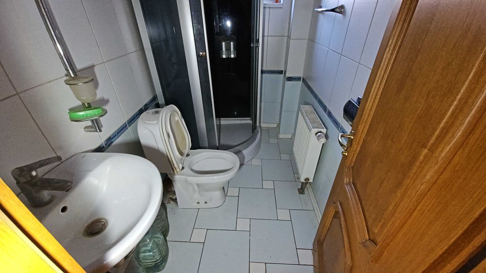 Будинок в затишному селі, є-Якість, є-хороші умови, є-всі комунікації