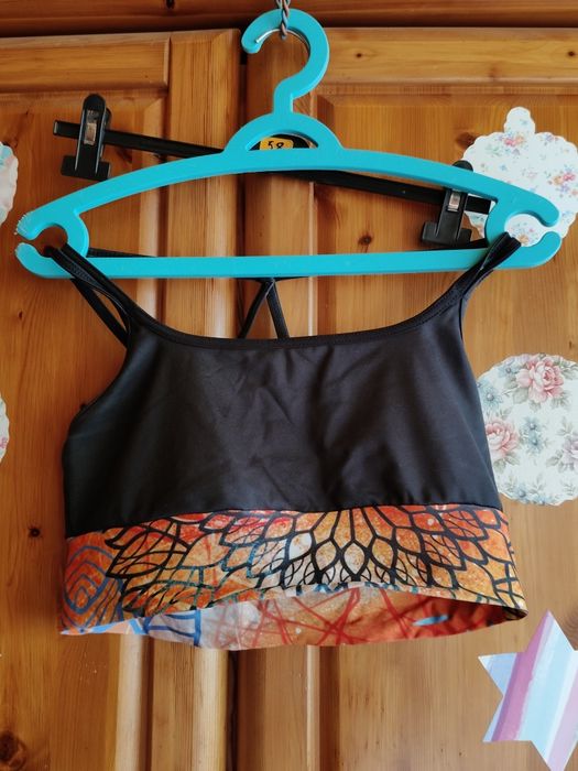 Top sportowy damski rozmiar S/M firma REBEL