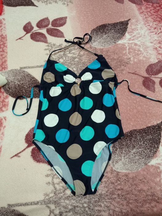 Продам женский купальник