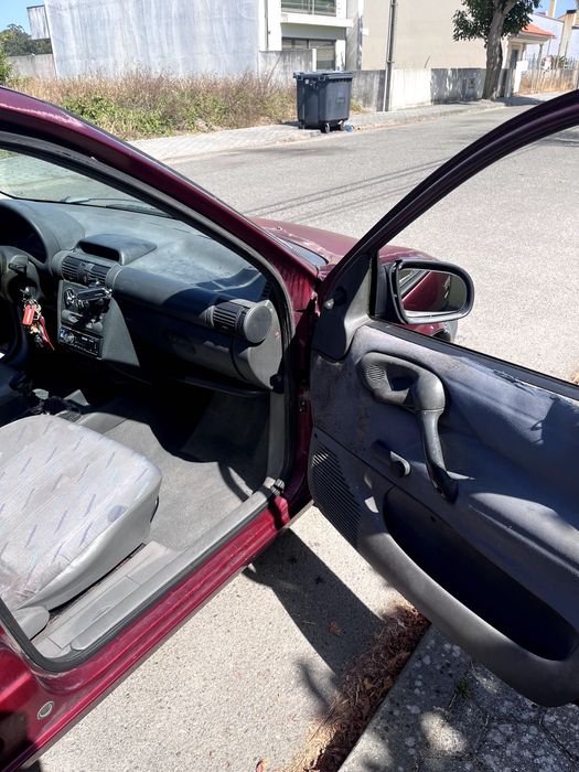 Opel Corsa B 1993 - 600€