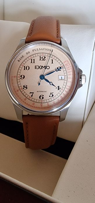 Relógio marca EXIMIO