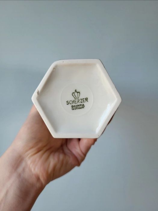 Antyk wazon porcelanowy