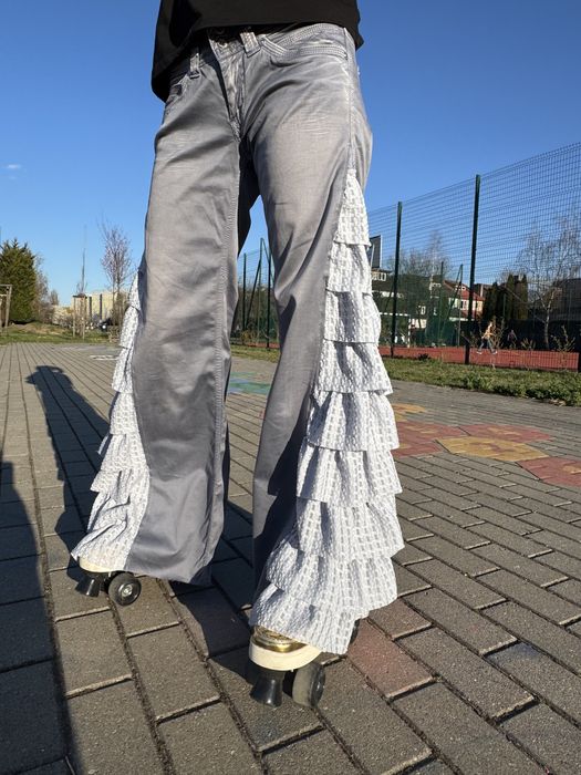 Spodnie z falbanami